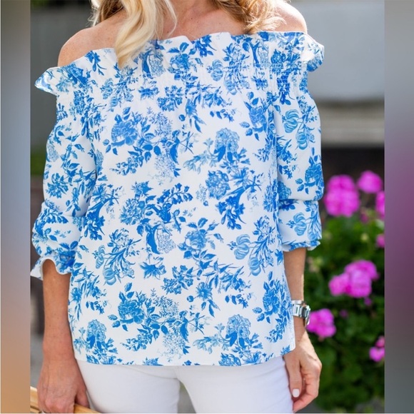 TUCKERNUCK Off the Shoulder Marguerite Blouse Majolica Blue White Floral Sz XS - Picture 2 of 10